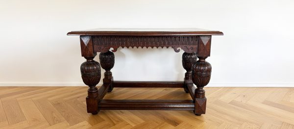 19th century oak table in Renaissance style - Image 2