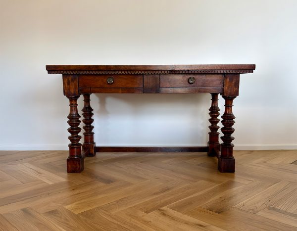 18th century walnut side table - Italy